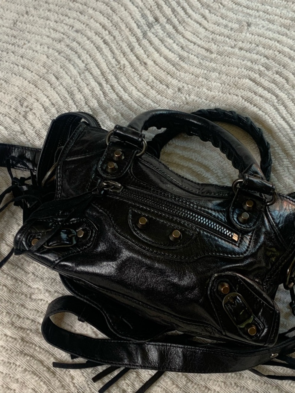 Black Women’s Leather Fringe Satchel Shoulder Bag - Picture 6 of 16
